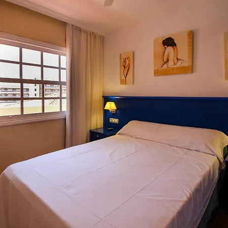 On Floor With Heated Pool In Golf Del Sur